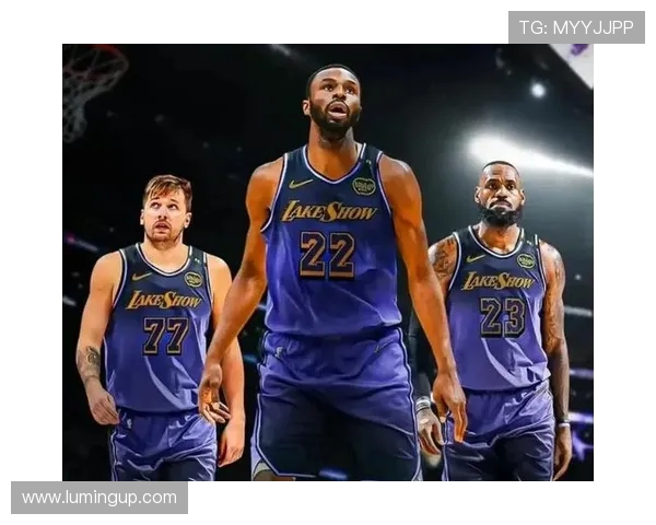 湖人热火对决再升级球场内外的冲突引发热议与关注